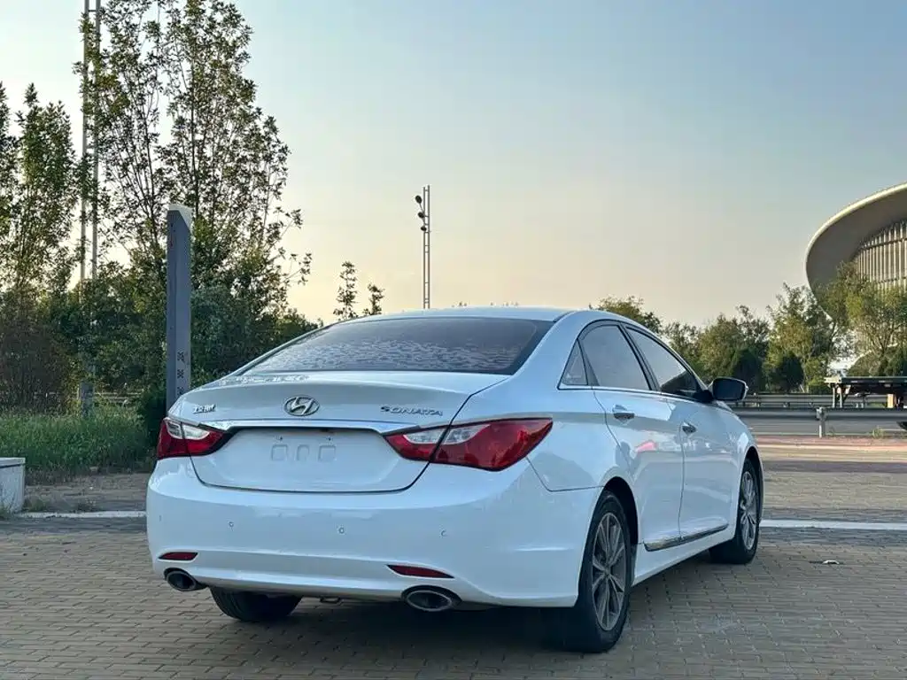 Hyundai Sonata 2014 — фото 4