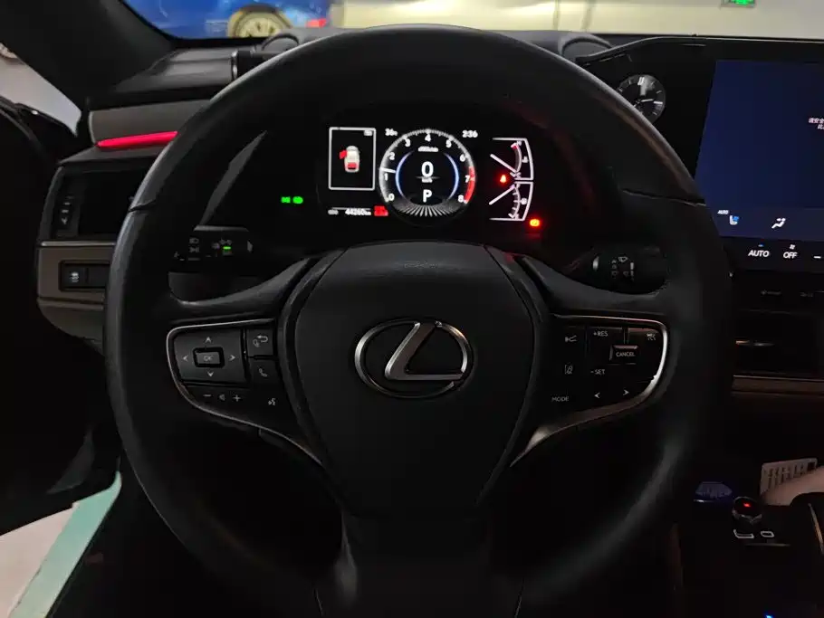 Lexus ES 2025 — фото 15