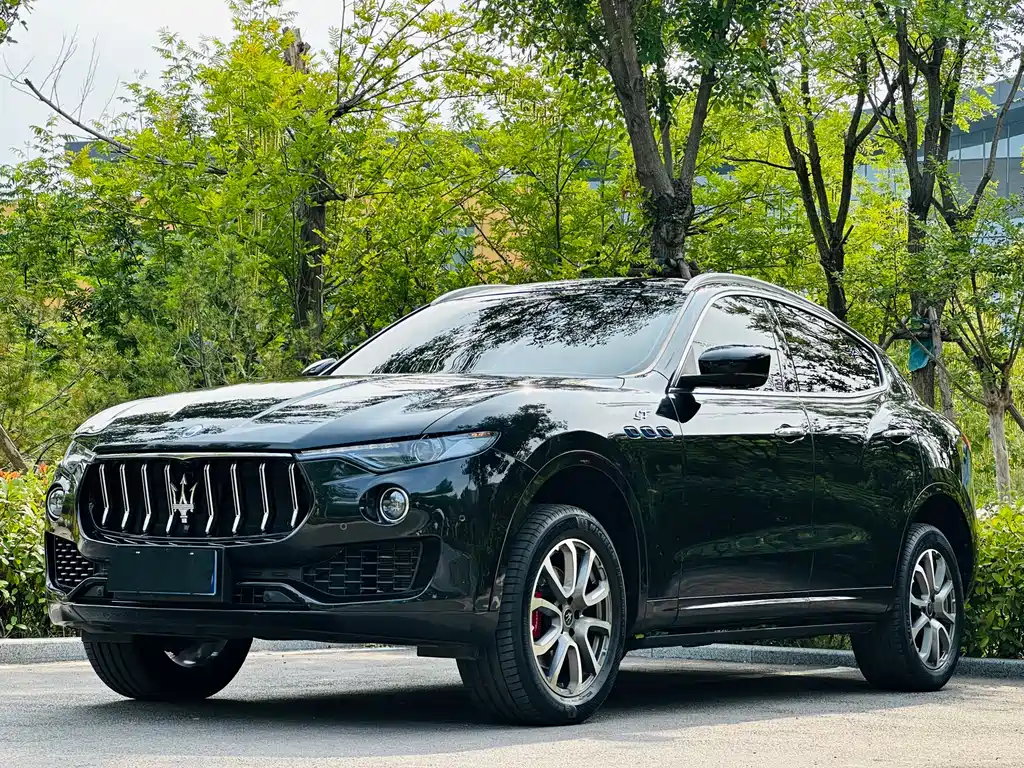 Maserati Levante 2022