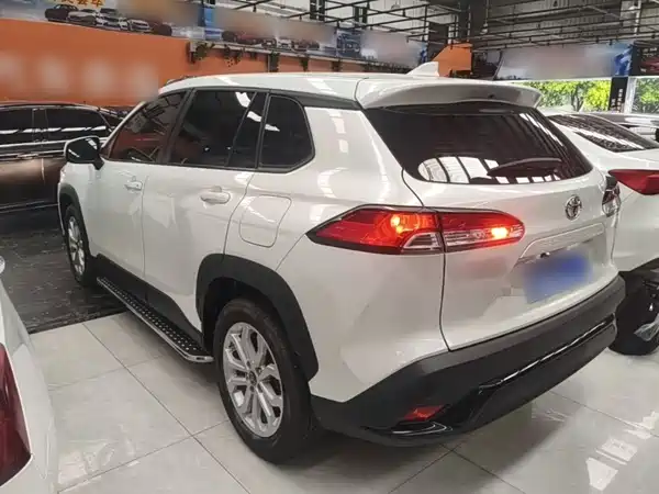 Toyota Frontlander 2024