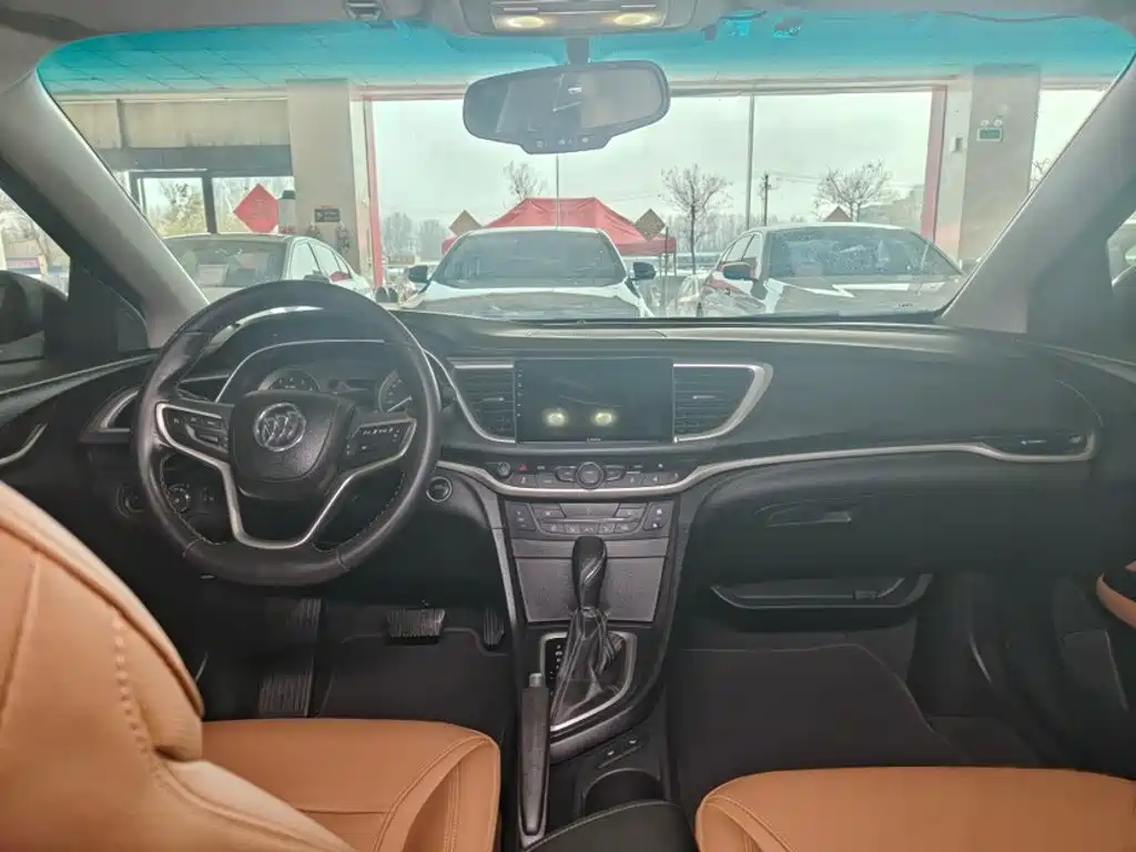 Buick Excelle 2018 — фото 11