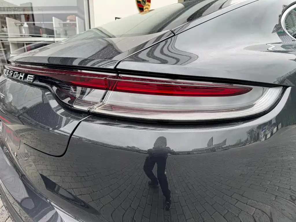 Porsche Panamera 2022 — фото 17