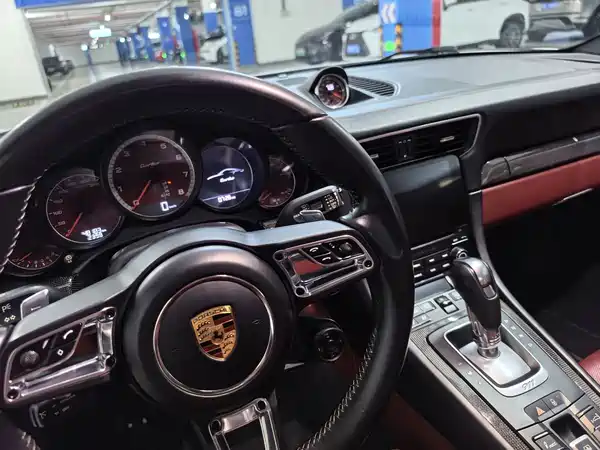 Porsche 911 2019