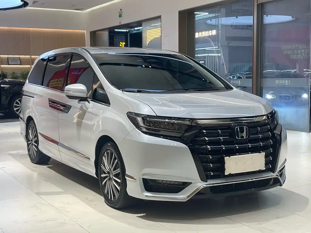 Honda Elysion 2025