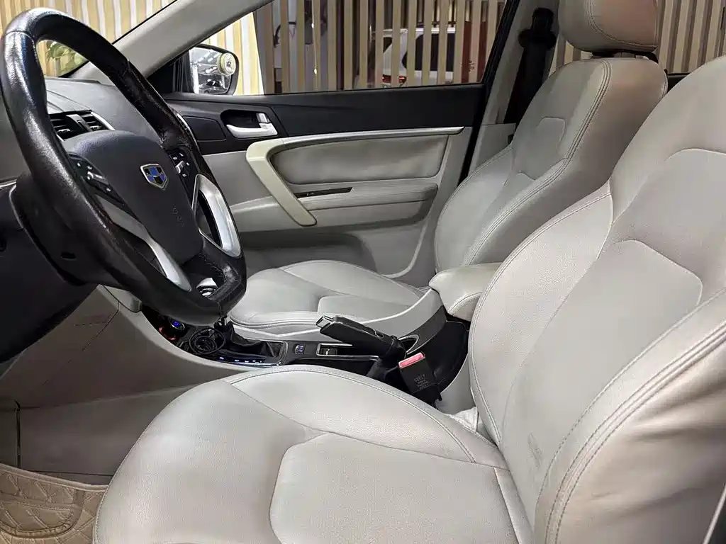 Geely Emgrand 2014