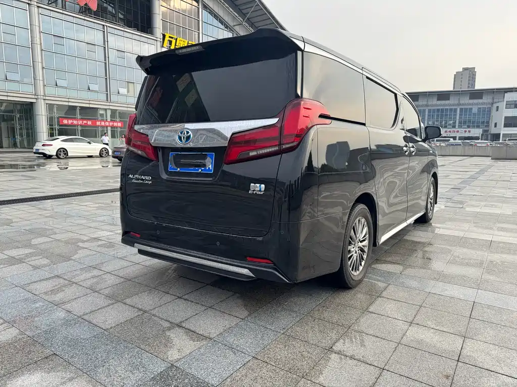 Toyota Alphard 2021 — фото 9