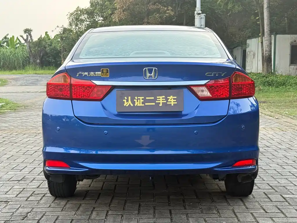 Honda City 2015 — фото 16