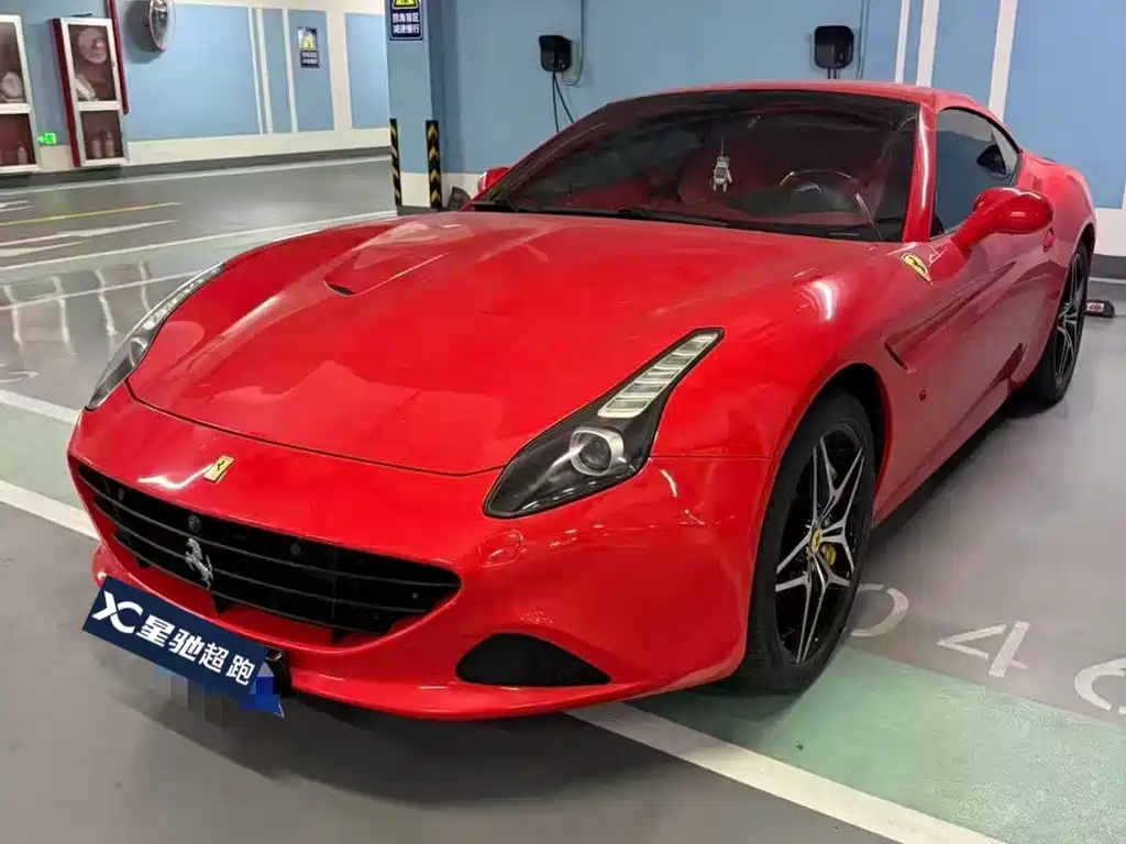 Ferrari California T 2015 — фото 1