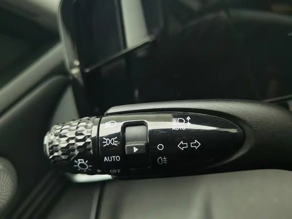 Hyundai Elantra 2022 — фото 21