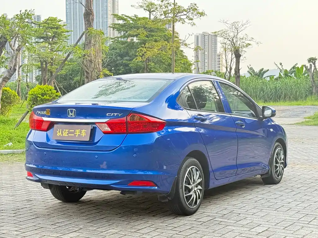 Honda City 2015 — фото 15