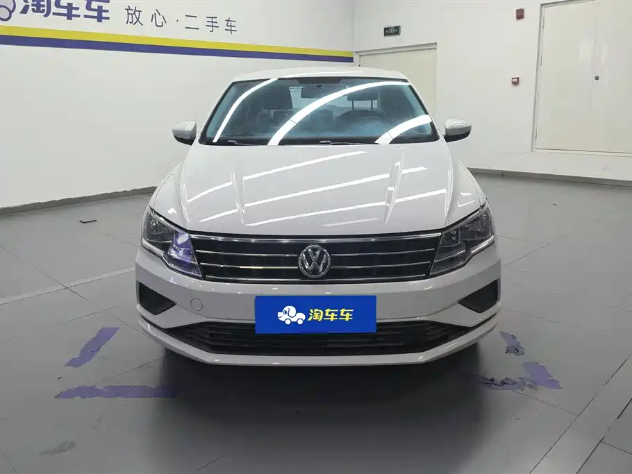 Volkswagen Jetta 2018 — фото 2