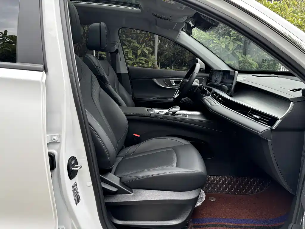Chery Tiggo 8 PRO 2025 — фото 18
