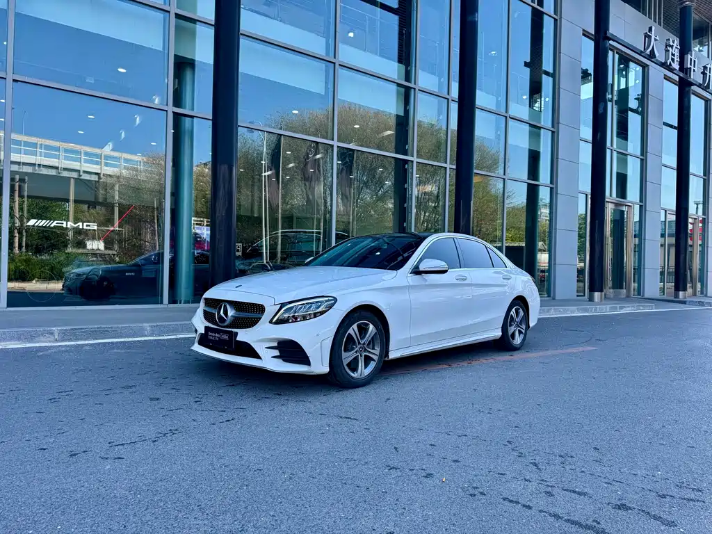 Mercedes-Benz C-Class 2020 — фото 1