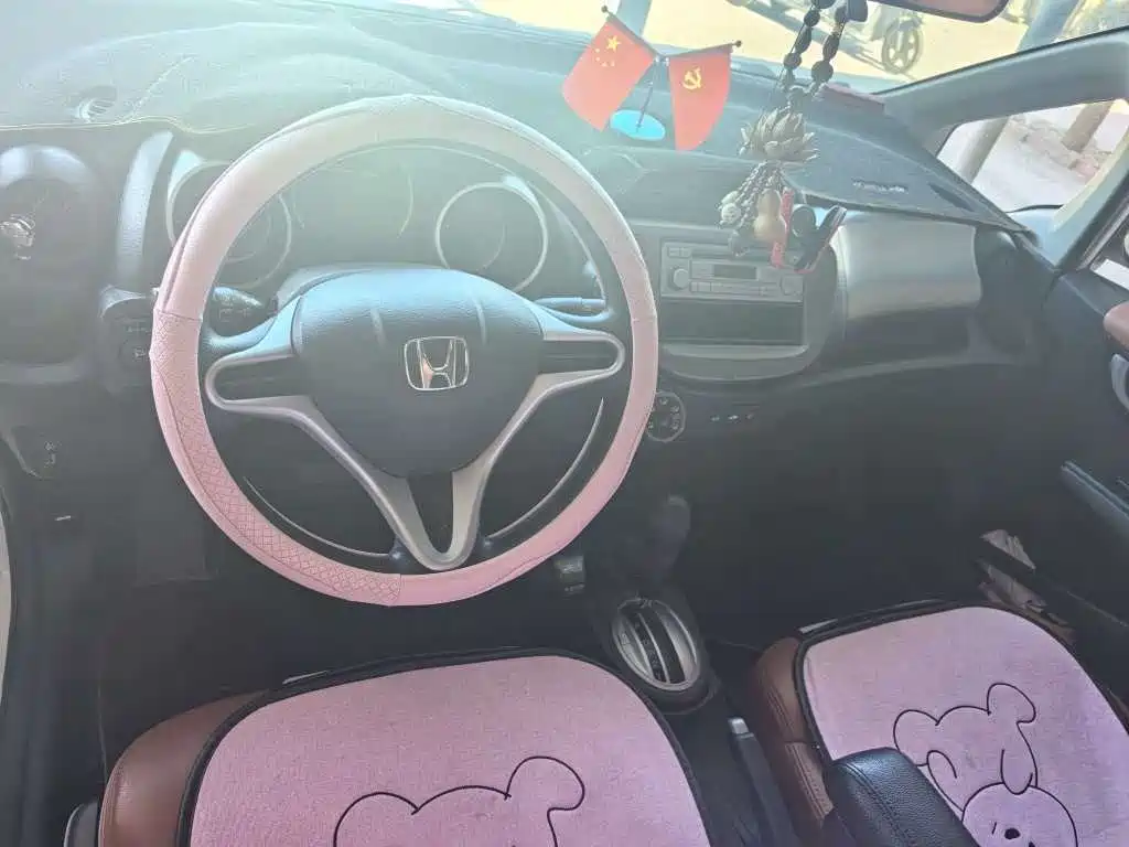 Honda Fit 2014 — фото 10