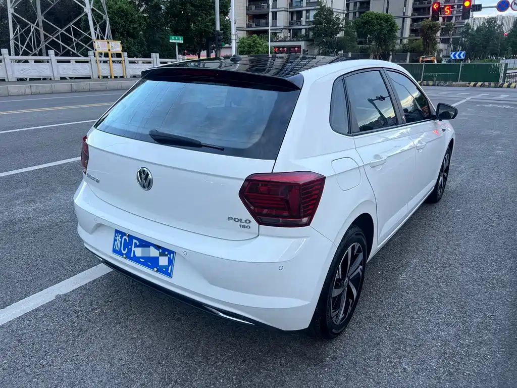 Volkswagen Polo 2021