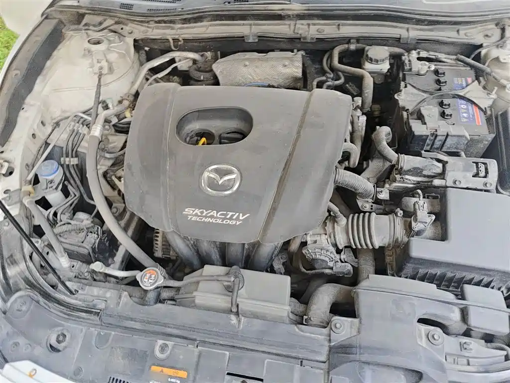 Mazda 3 Axela 2015 — фото 21
