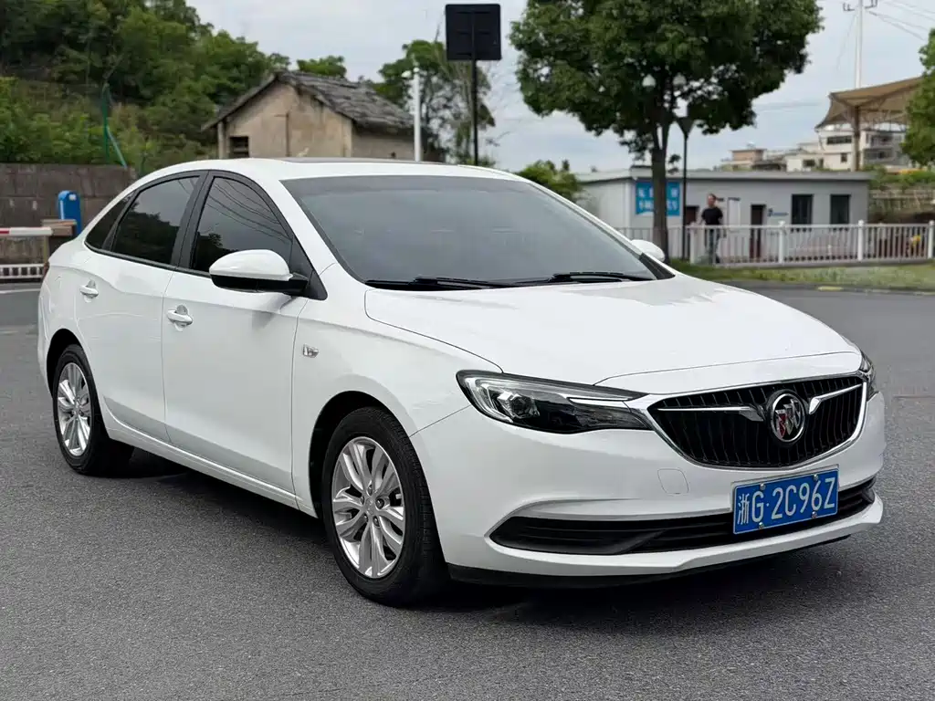 Buick Excelle 2022 — фото 3
