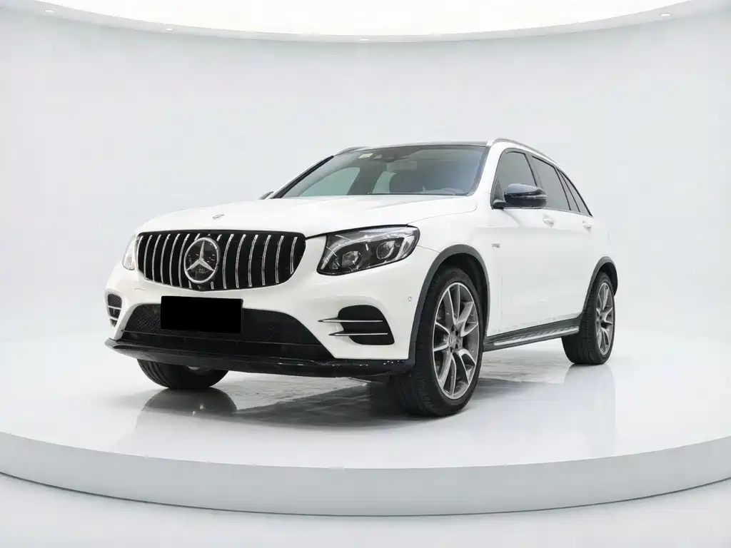 Mercedes-Benz GLC AMG 2018 — фото 1
