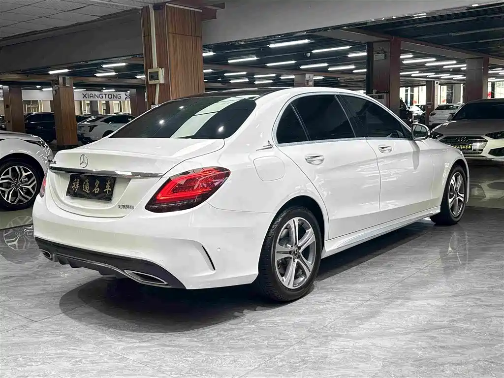 Mercedes-Benz C-Class 2020 — фото 6