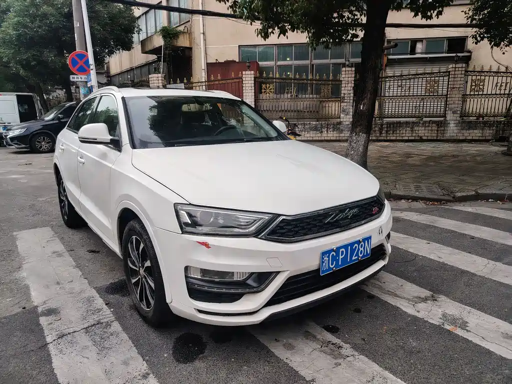 Zotye SR7 2016 — фото 3