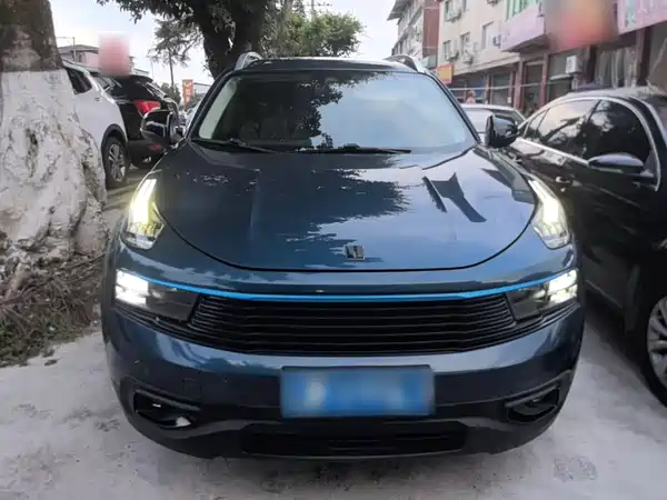 Lynk & Co 01 2018