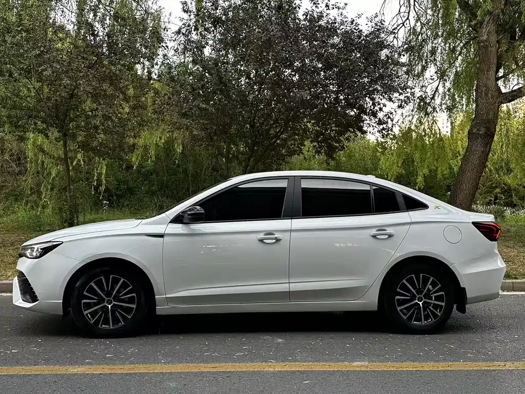 Roewe i5 2022