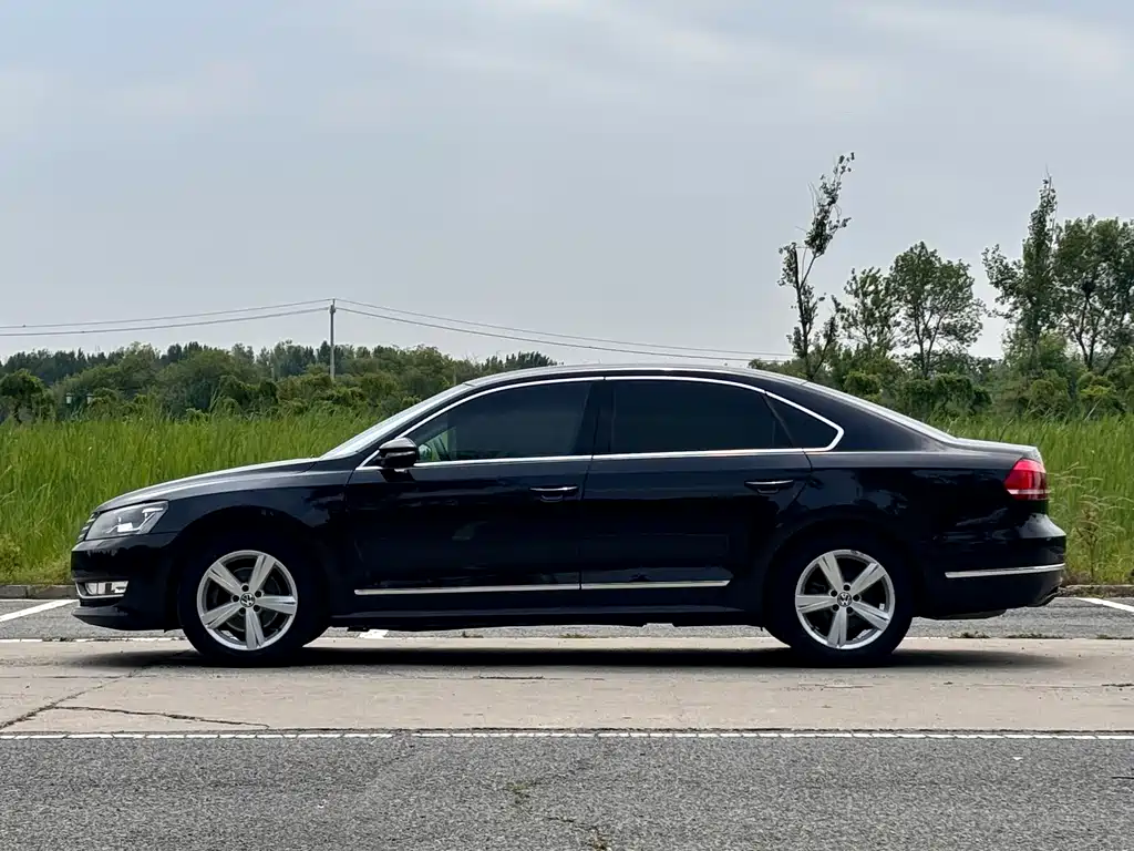 Volkswagen Passat 2015 — фото 2
