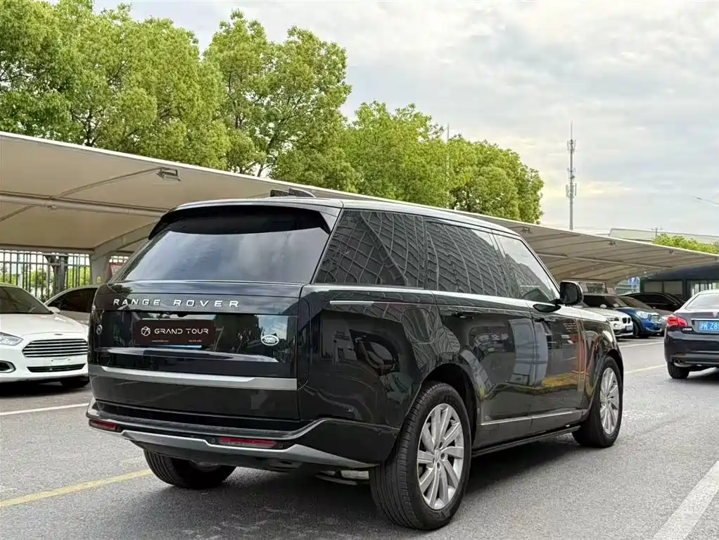 Land Rover Range Rover 2024 — фото 2
