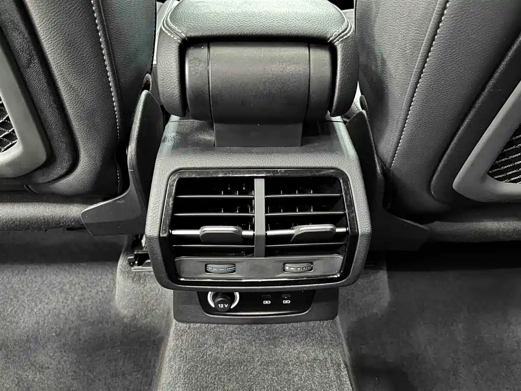 Audi Q3 2022 — фото 12