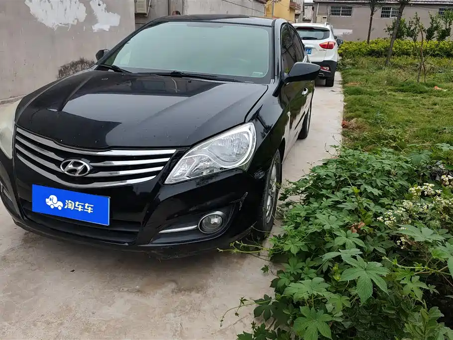Hyundai Elantra 2012