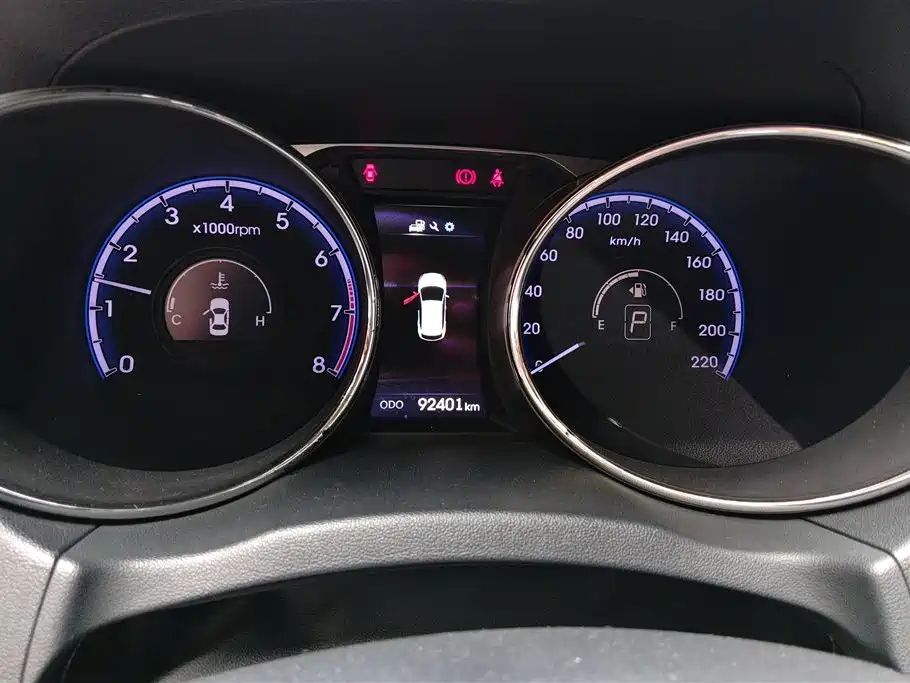Hyundai ix35 2015 — фото 14