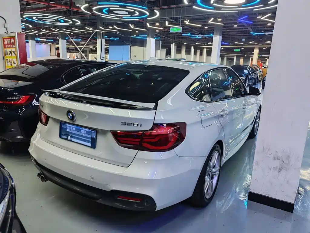 BMW 3 Series GT 2020 — фото 19
