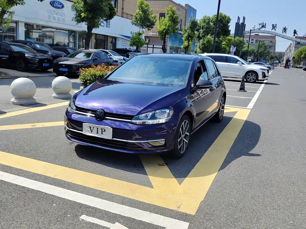 Volkswagen Golf 2020