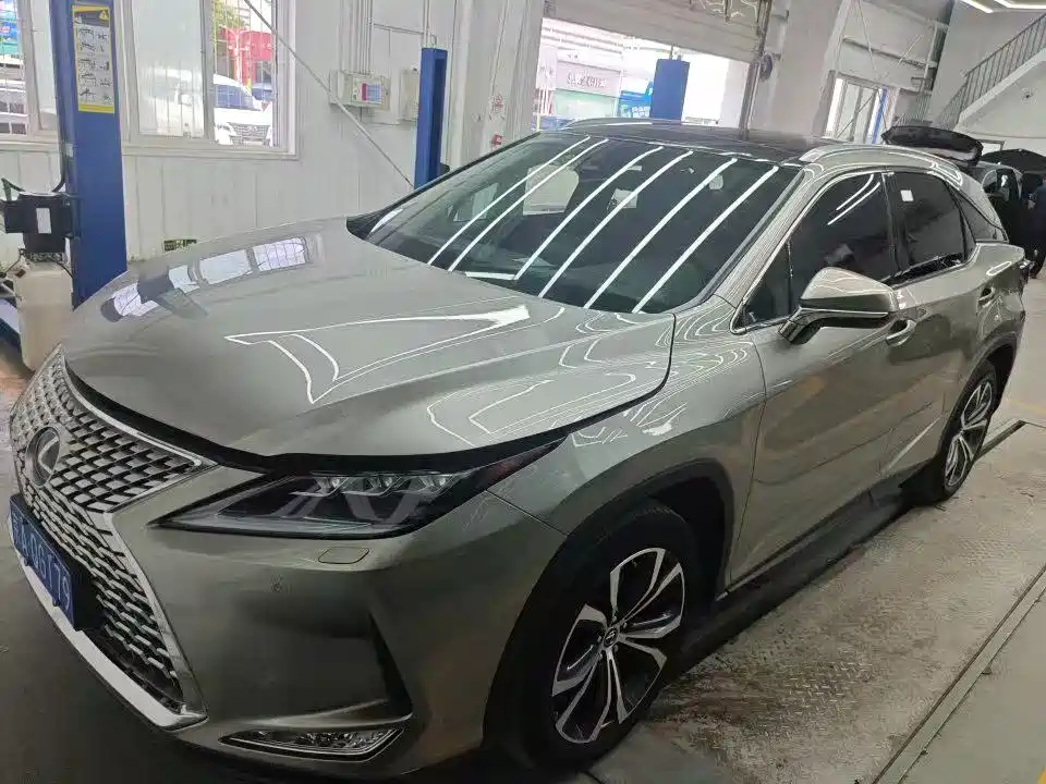 Lexus RX 2023