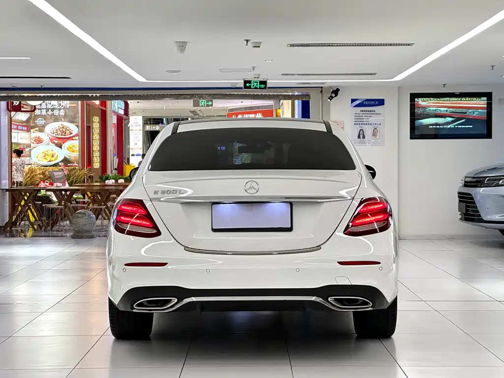 Mercedes-Benz E-Class 2018 — фото 6