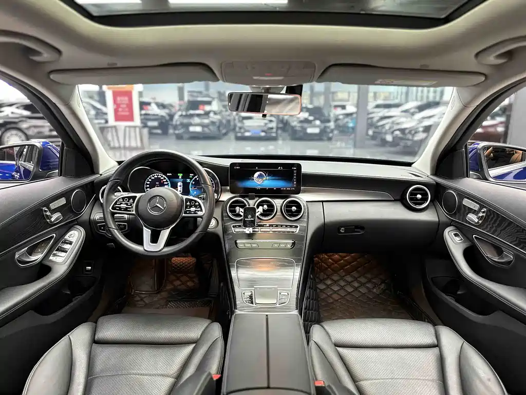 Mercedes-Benz C-Class 2019 — фото 8
