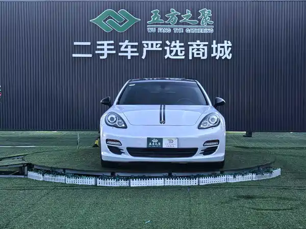 Porsche Panamera 2013