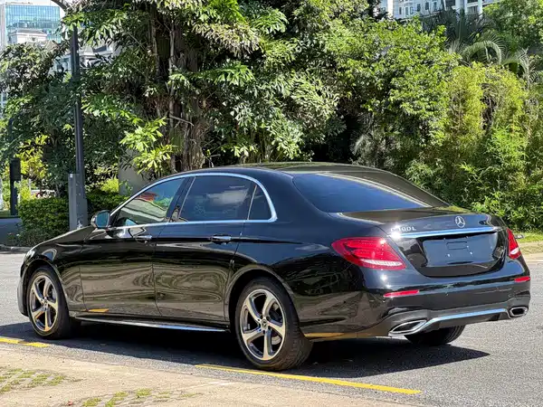 Mercedes-Benz E-Class 2018