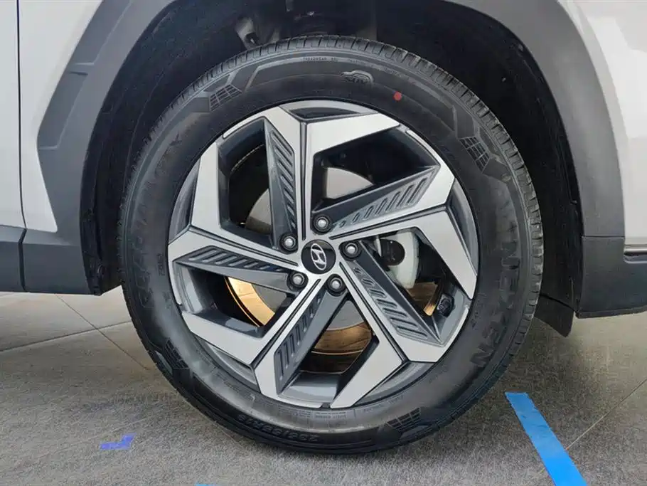Hyundai Tucson 2024 — фото 6