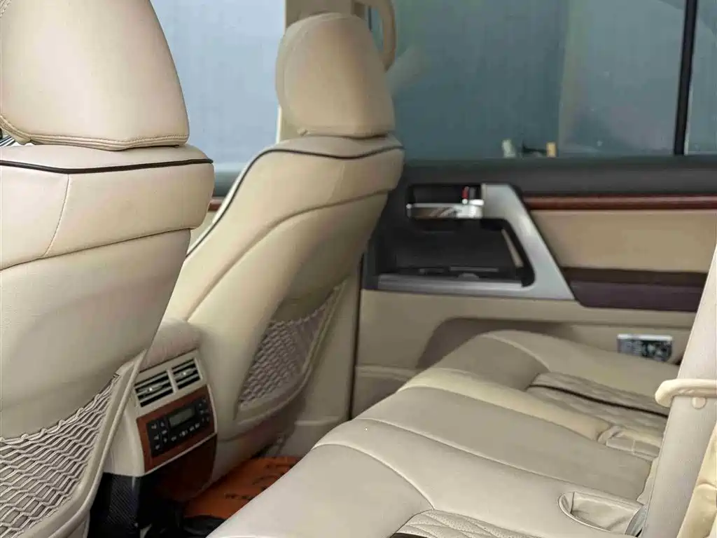 Toyota Land Cruiser 2014