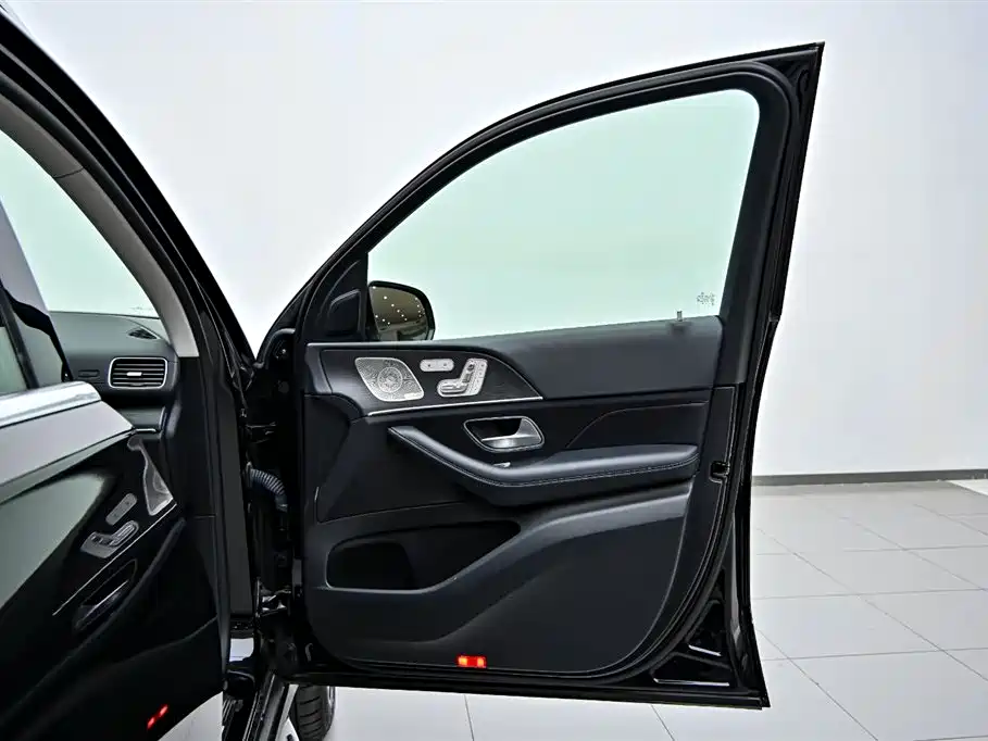 Mercedes-Benz GLE 2023 — фото 20