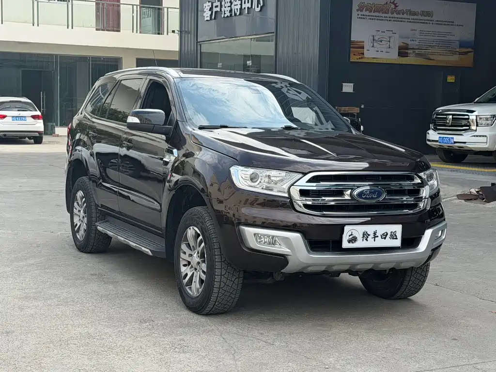 Ford Everest 2017 — фото 3