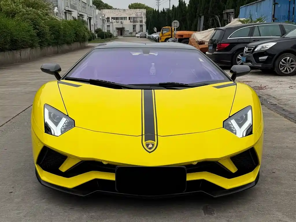 Lamborghini Aventador 2018 — фото 2