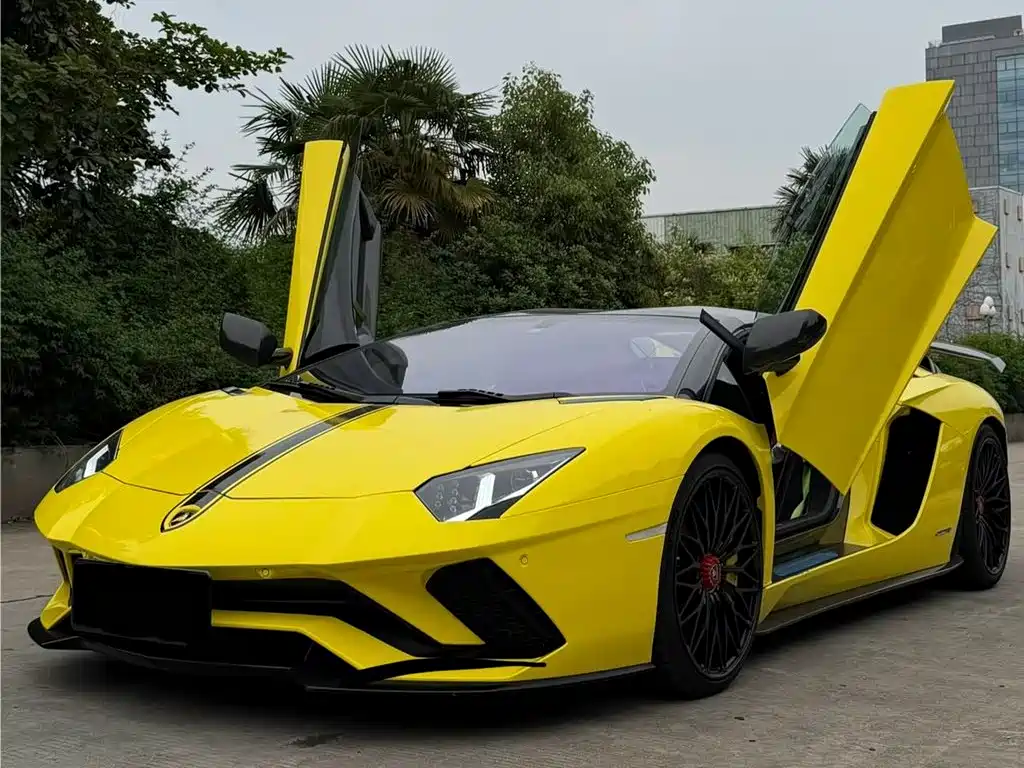 Lamborghini Aventador 2018 — фото 9