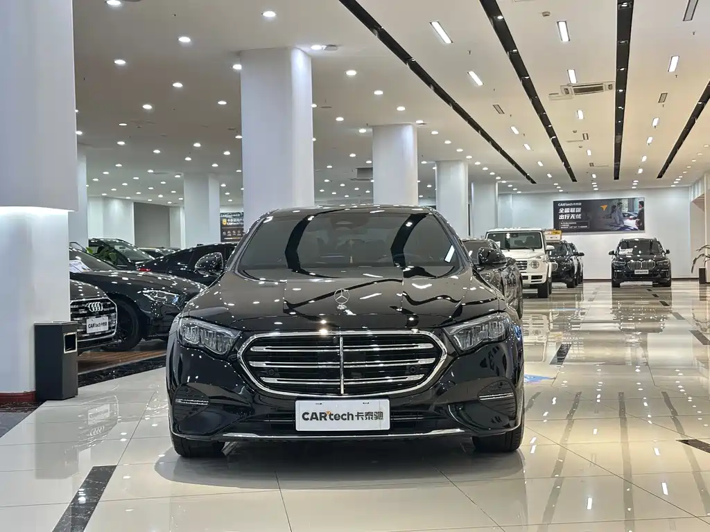Mercedes-Benz E-Class 2024