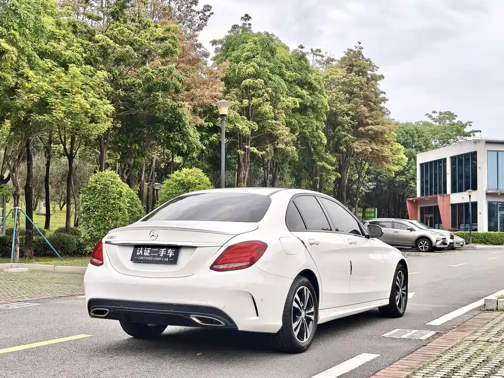 Mercedes-Benz C-Class 2017