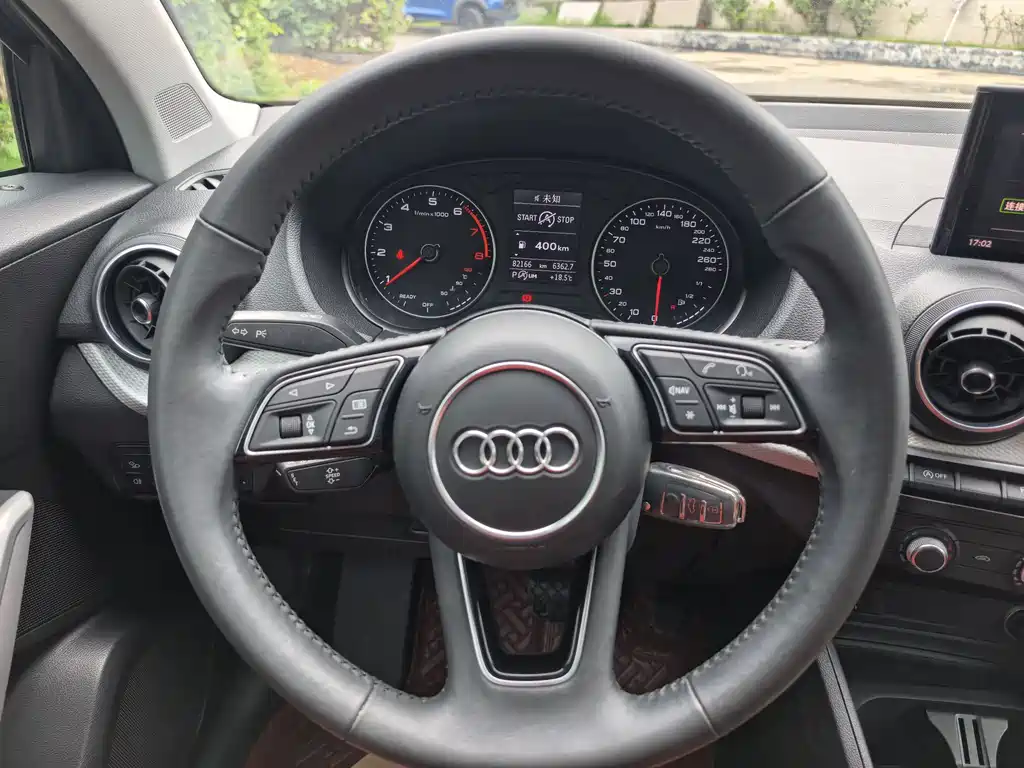 Audi Q2L 2020 — фото 12