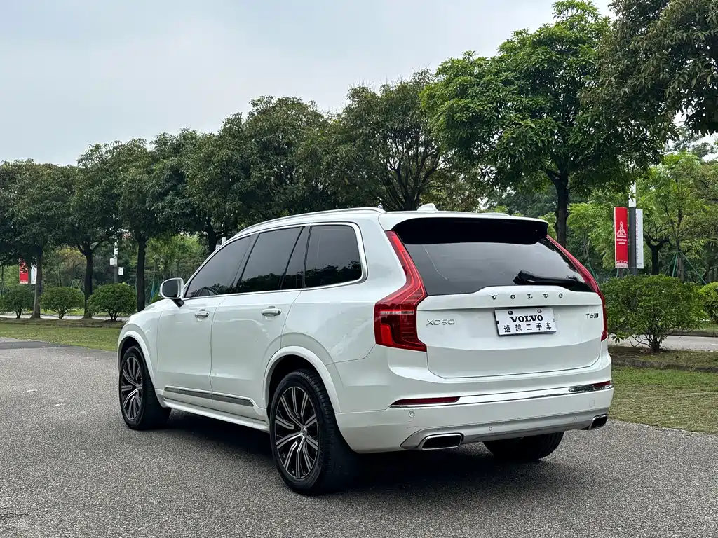 Volvo XC90 2020 — фото 14
