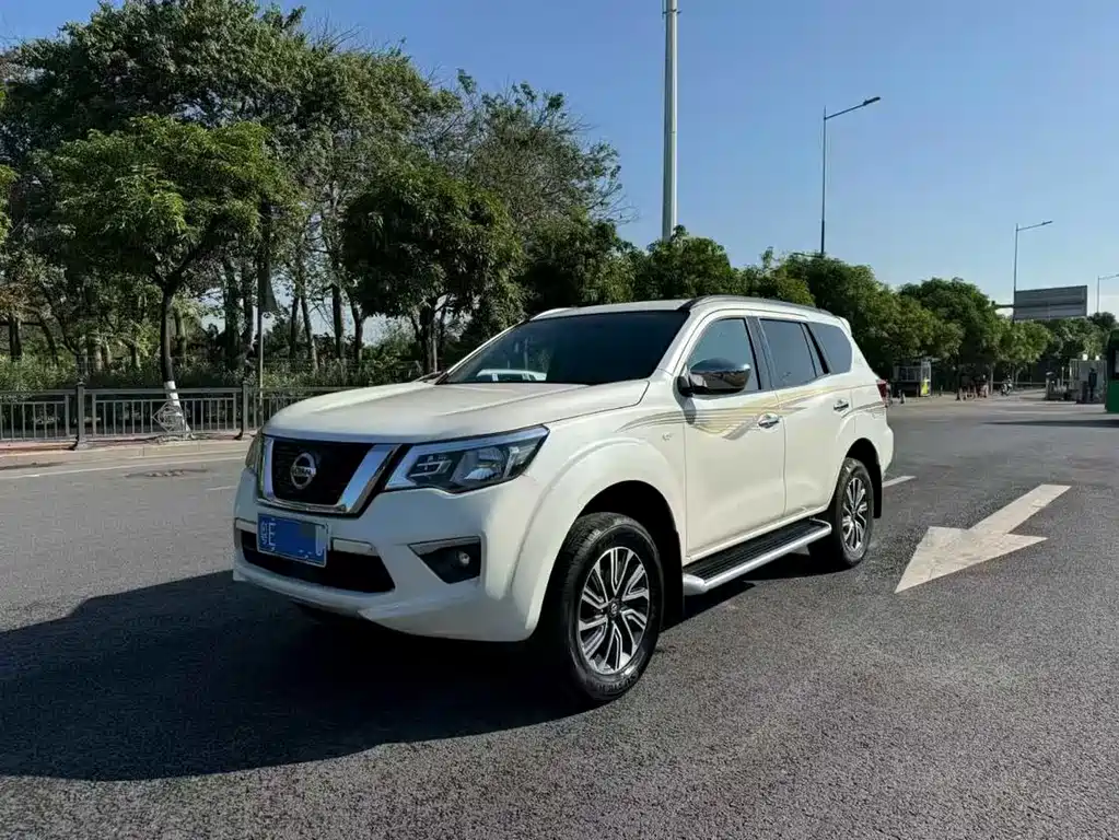 Nissan Terra 2020 — фото 1