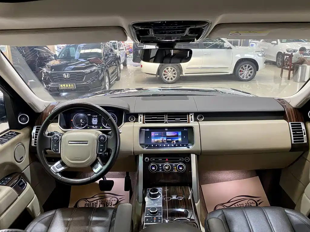 Land Rover Range Rover 2017 — фото 17